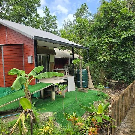 Pink Kangaroo Bungalows Ko Kut Exterior photo