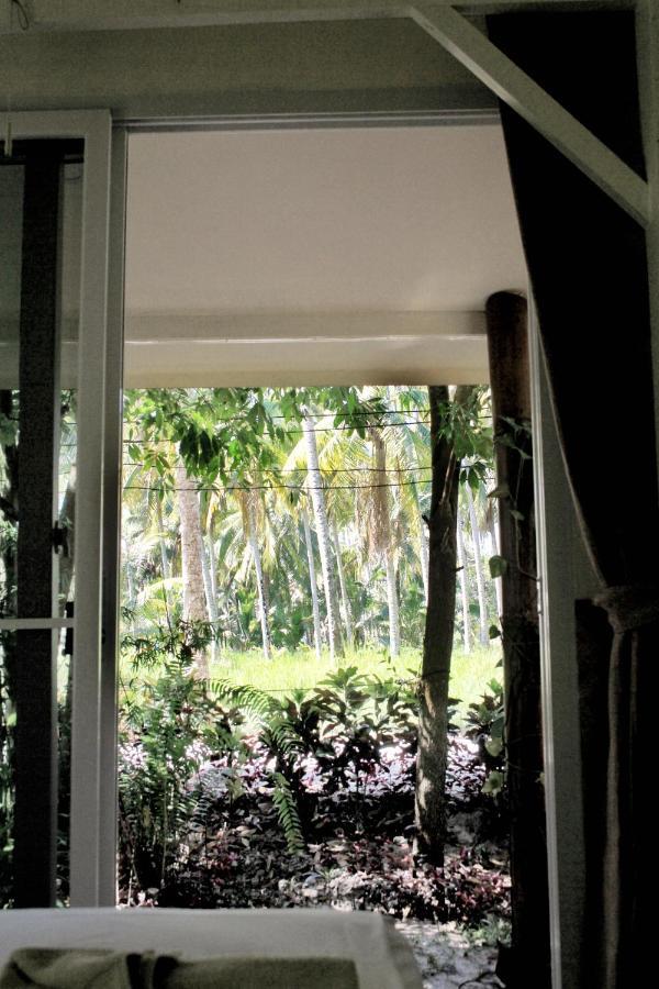 Pink Kangaroo Bungalows Ko Kut Exterior photo